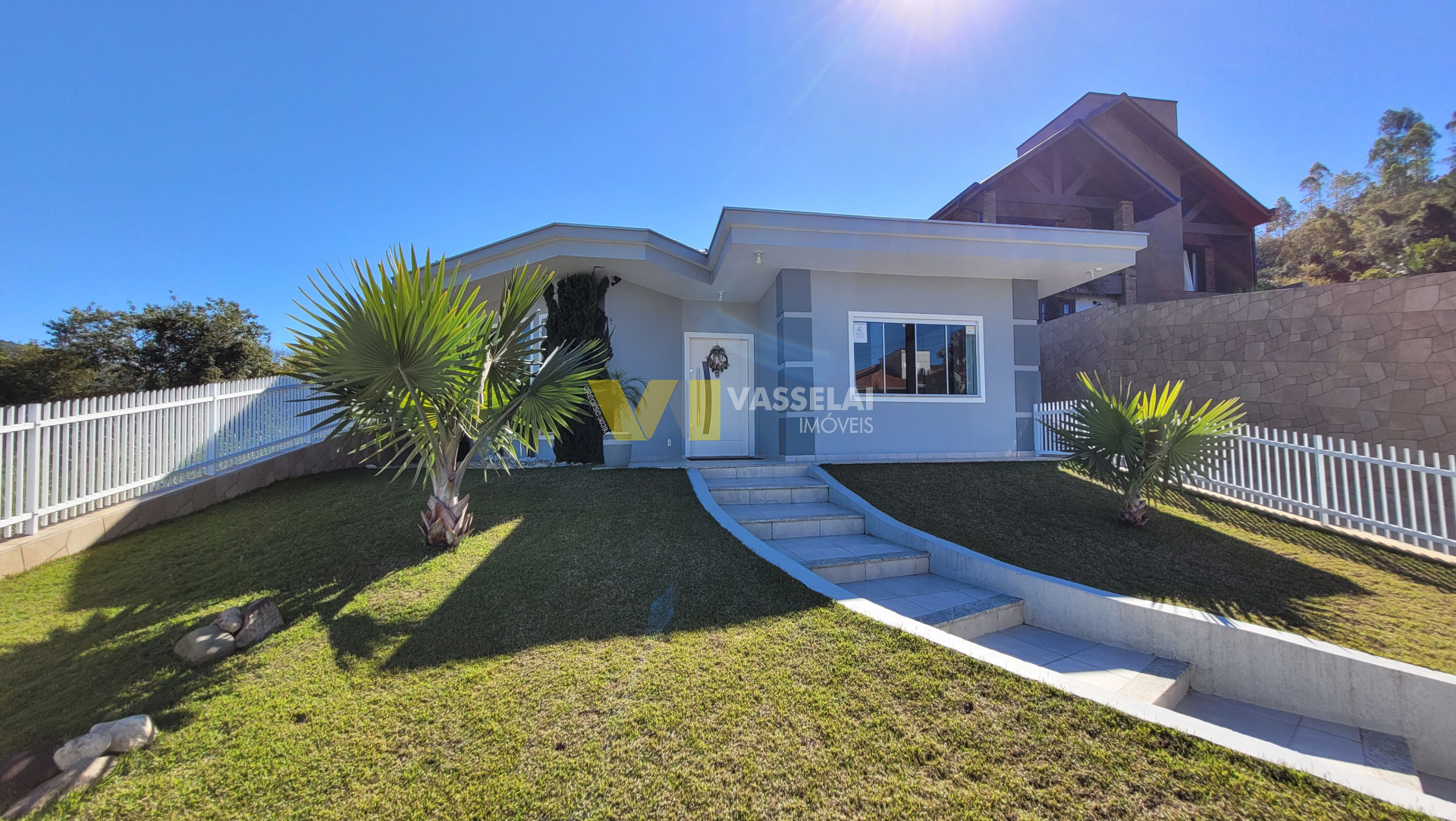 Casa à venda no Fundo Canoas: 2.jpg