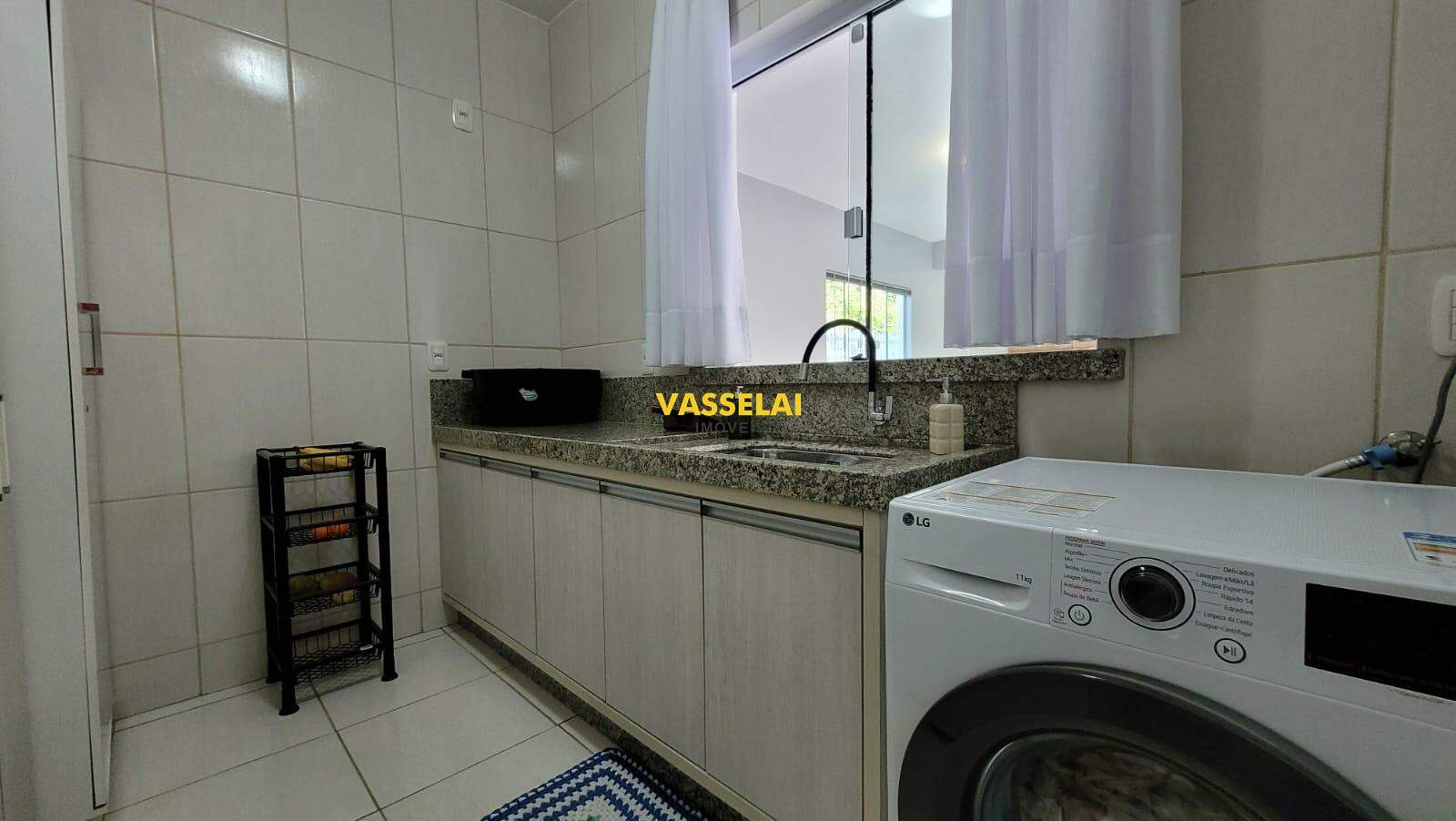Casa à venda no Fundo Canoas: 