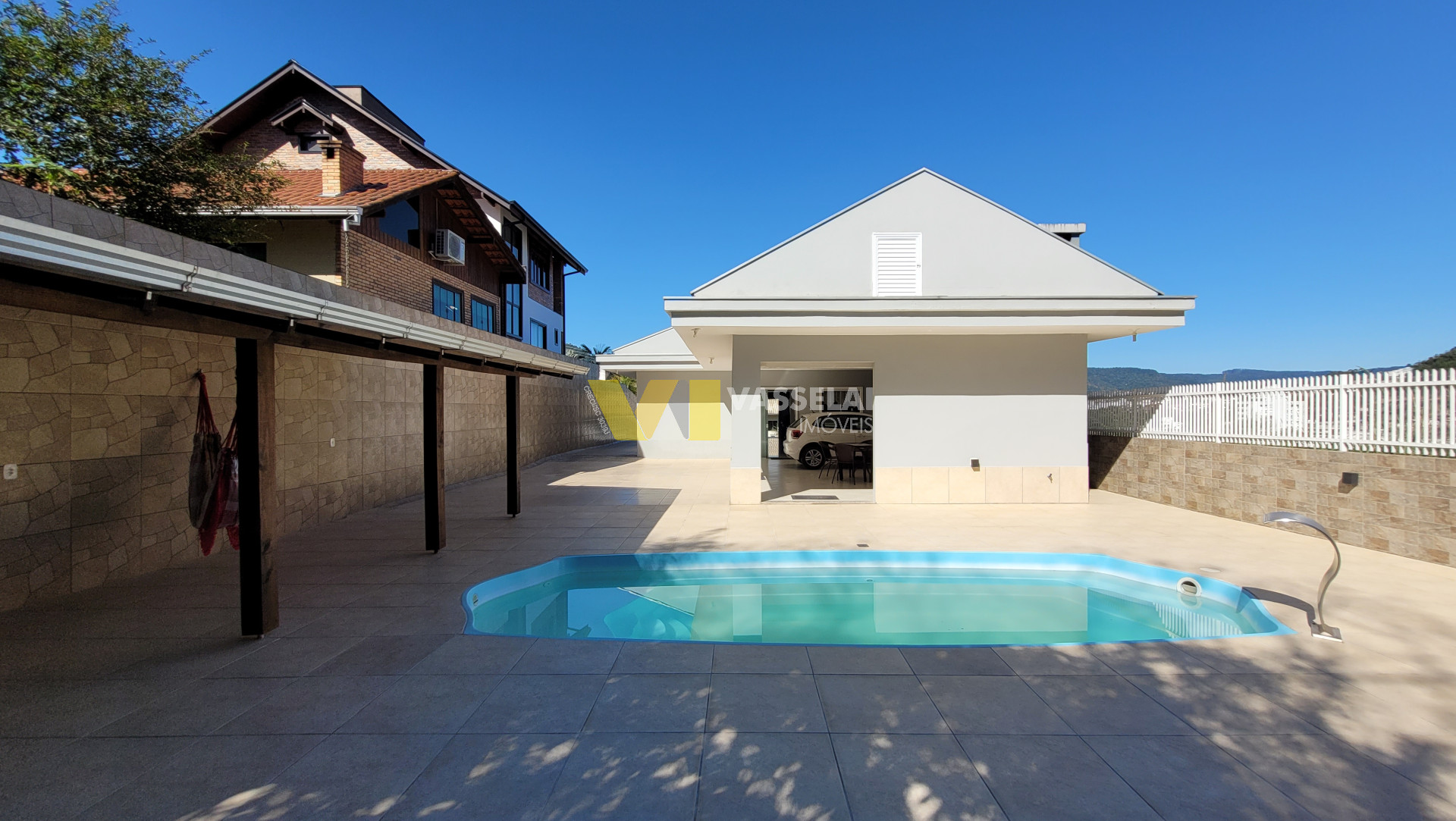 Casa à venda no Fundo Canoas: 35.jpg