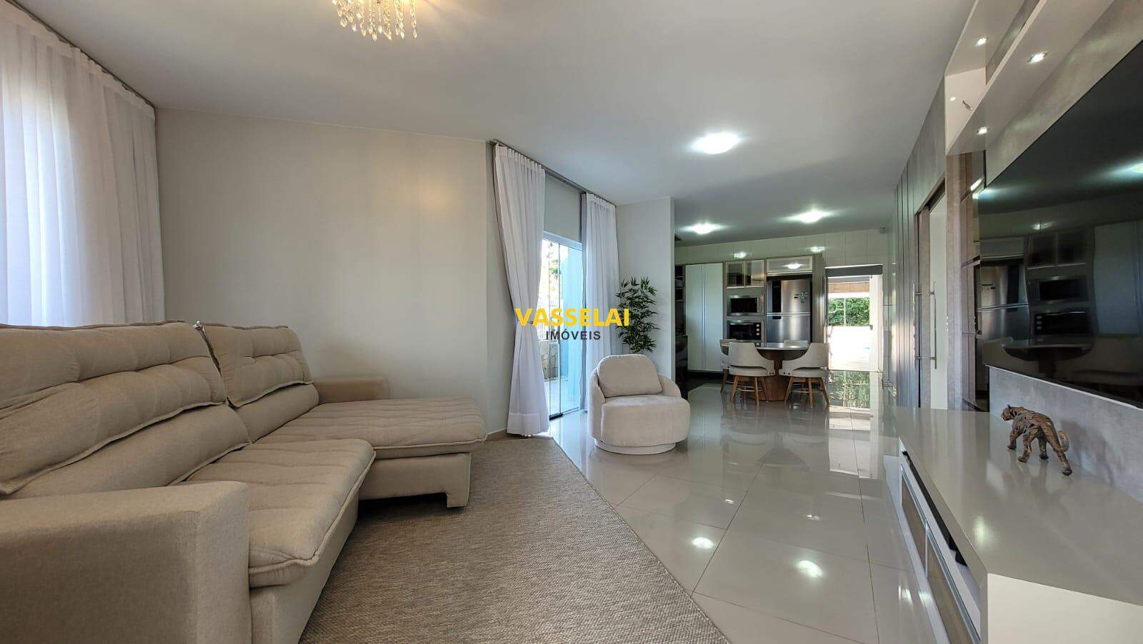 Casa à venda no Fundo Canoas: 