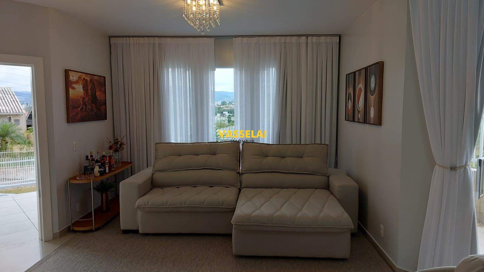 Casa à venda no Fundo Canoas: