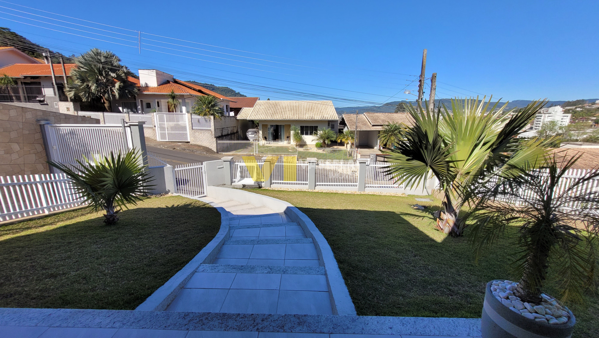 Casa à venda no Fundo Canoas: 7.jpg