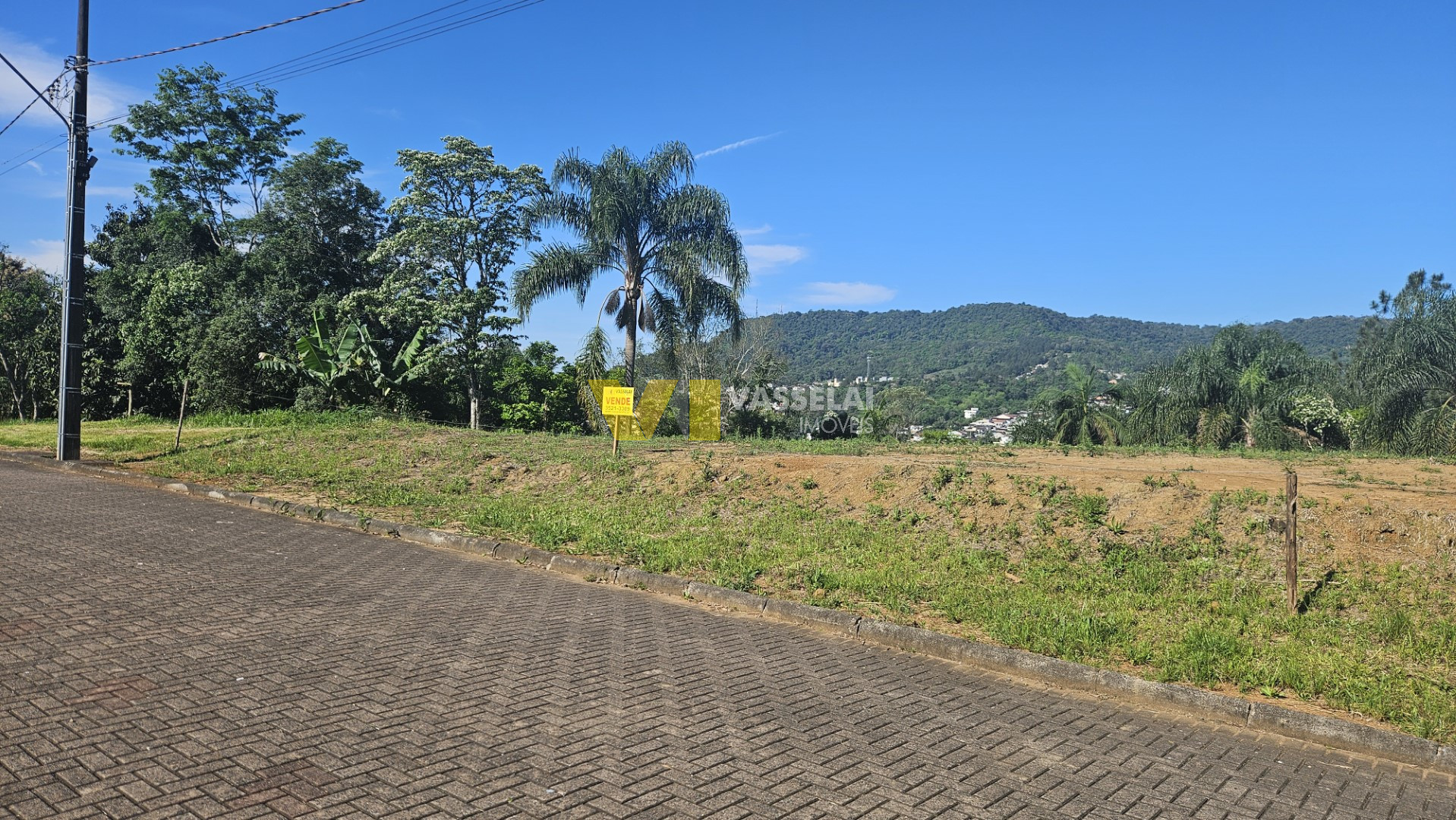 Terreno à venda no Sumaré: 20241017_153616.jpg