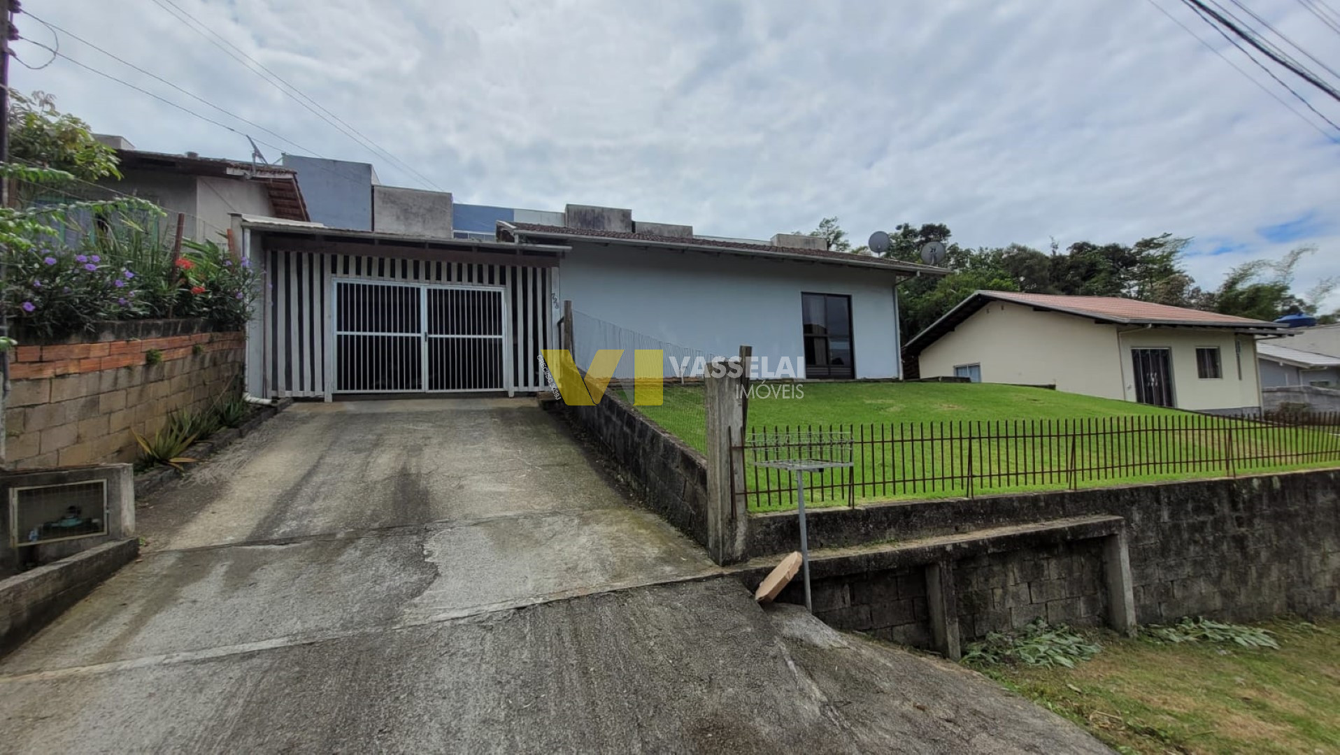 Casa à venda no Fundo Canoas: 1.jpeg