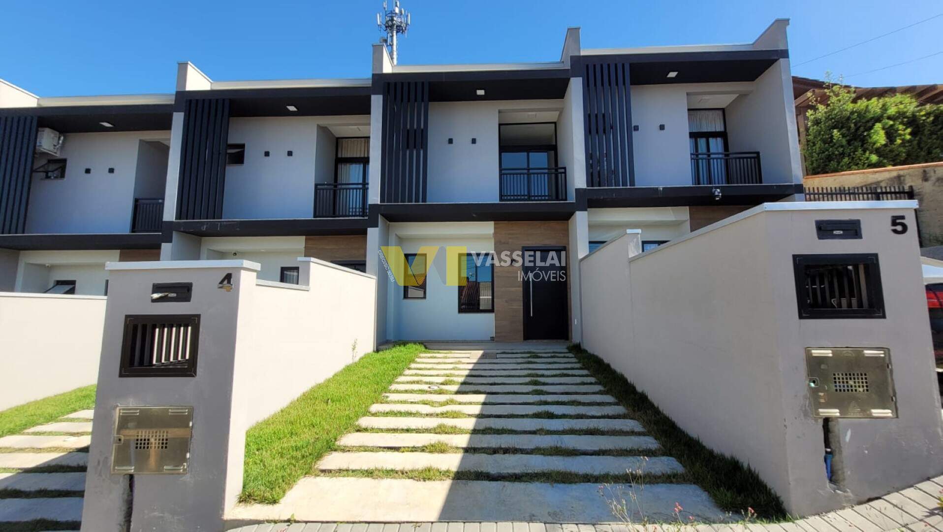 Casa à venda no Taboão: 1.jpeg
