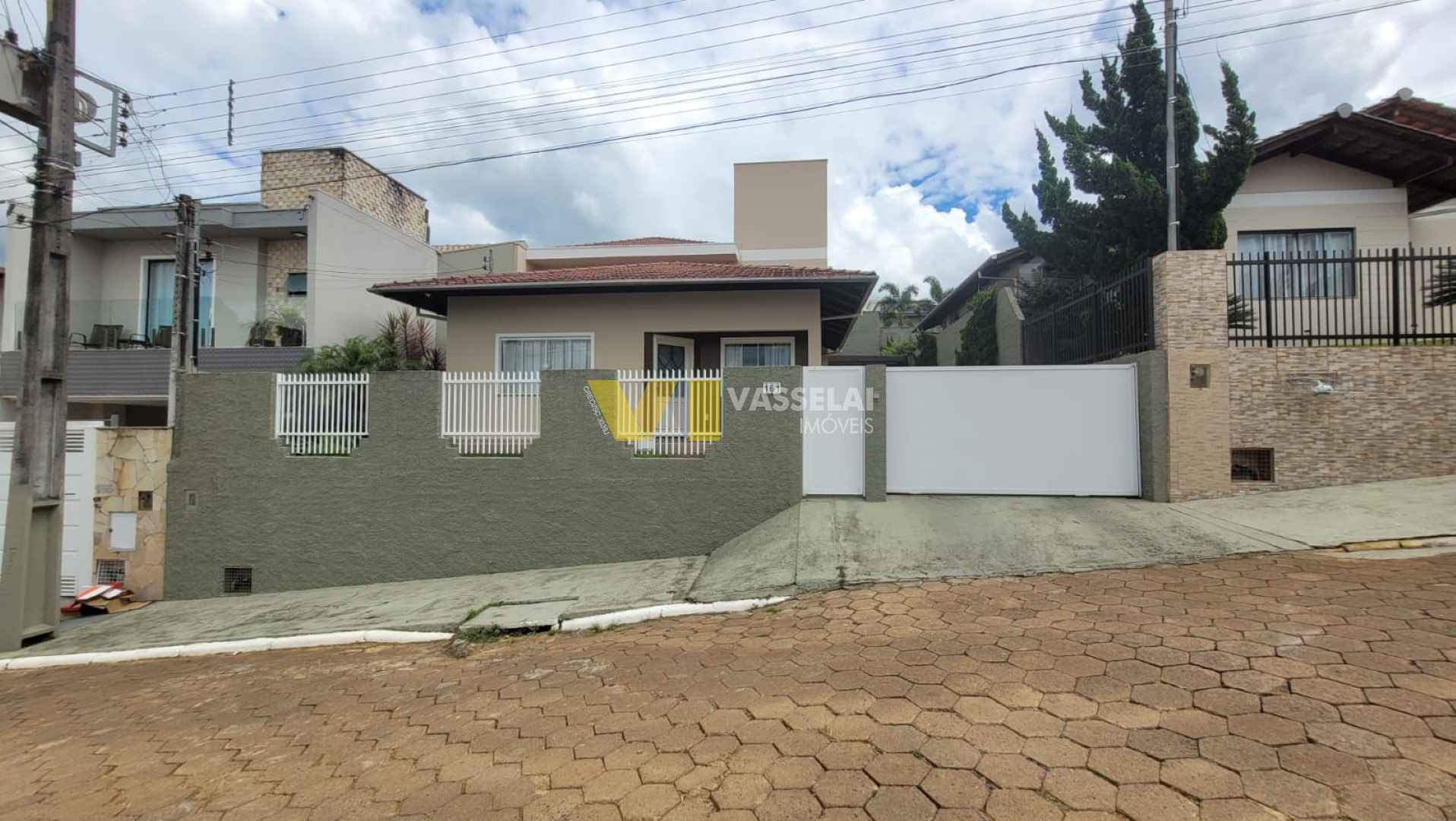 Casa à venda no Taboão: 0.jpeg