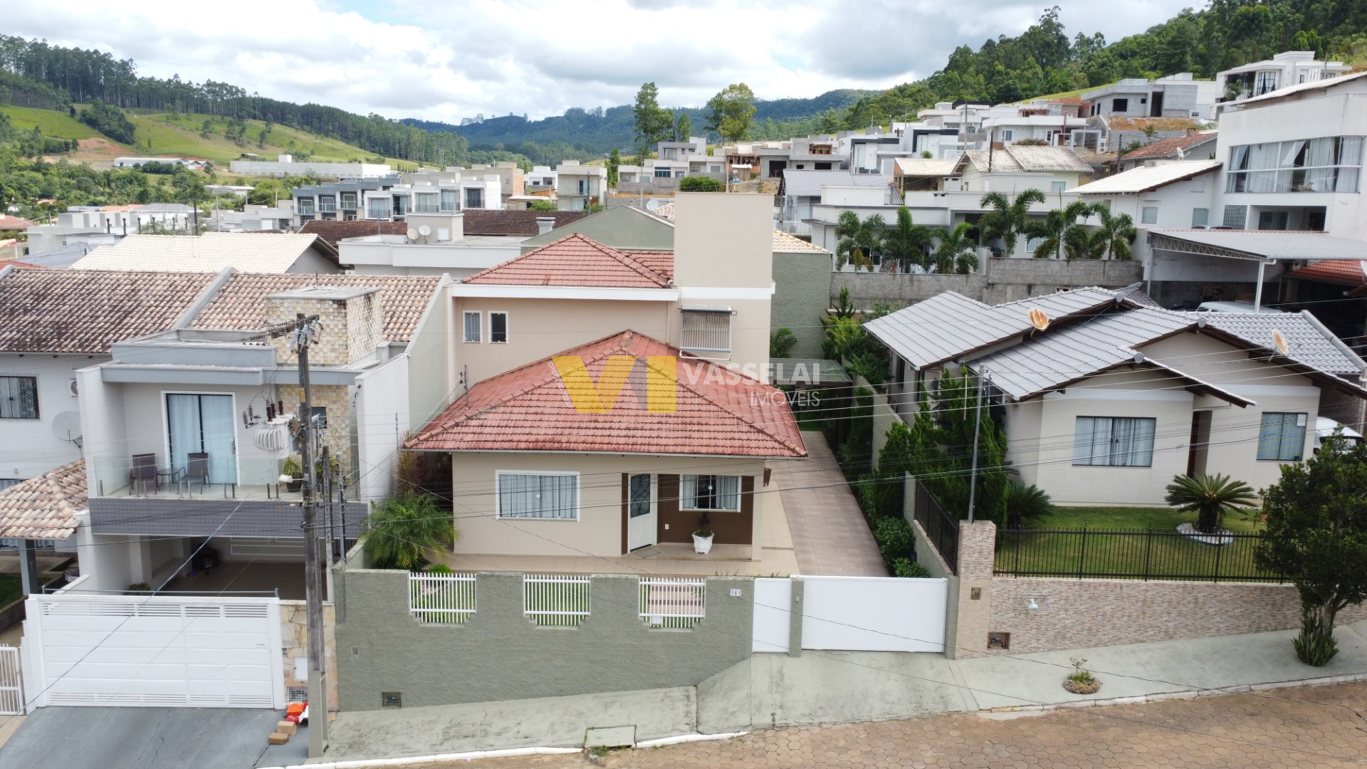 Casa à venda no Taboão: DJI_0958.JPG