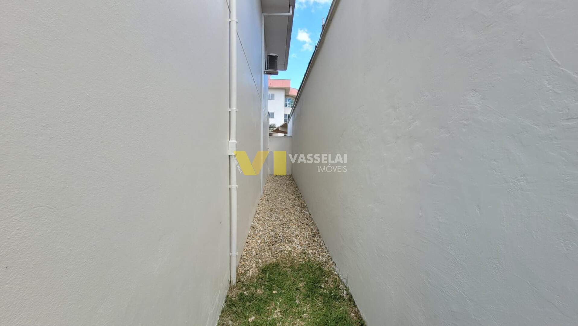 Casa à venda no Taboão: 18.jpeg