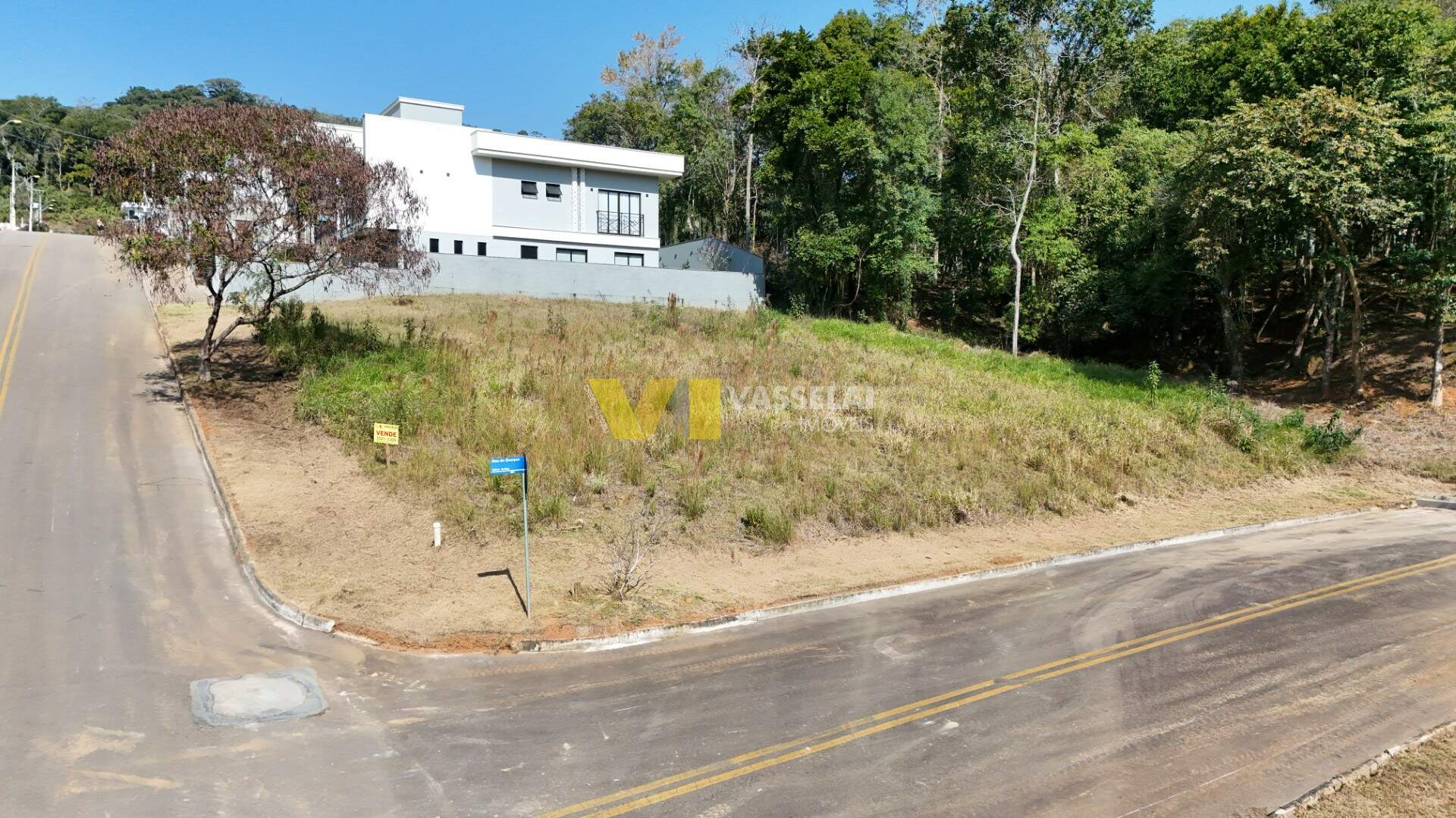 Terreno à venda no Budag: DJI_20250822140938_0001_D.JPG