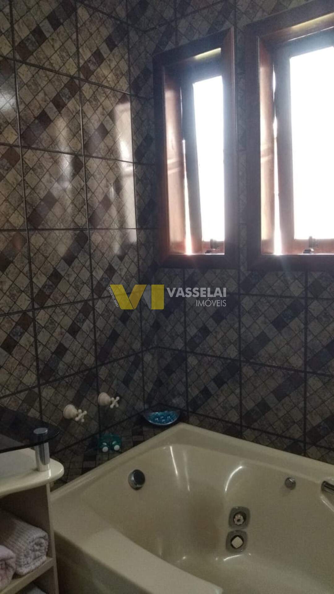 Casa à venda no Taboão: e564b5c2-96b8-4a46-b9bd-9bf6217452f4 (3).jpg