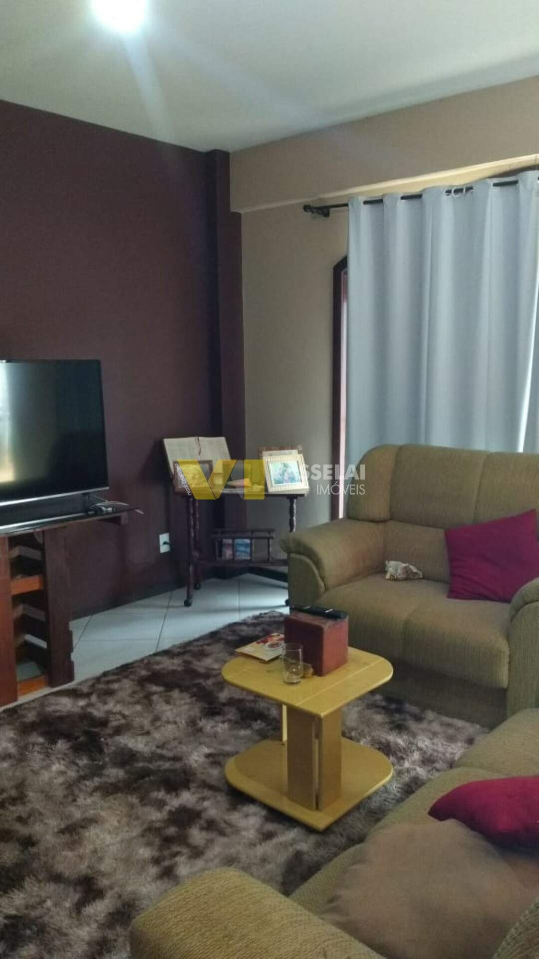 Casa à venda no Taboão: f05fdb55-7f8d-42b9-965b-1b0747fc0256 (3).jpg