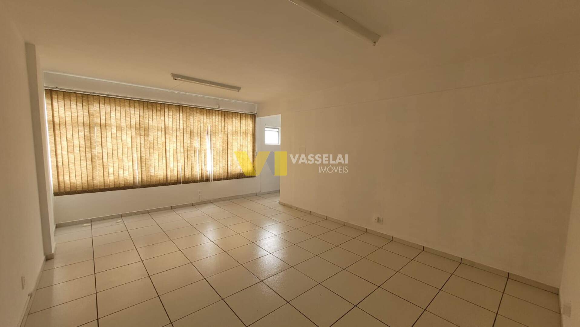 Sala para aluguel no Centro: WhatsApp Image 2024-01-17 at 10.46.45 (2).jpeg