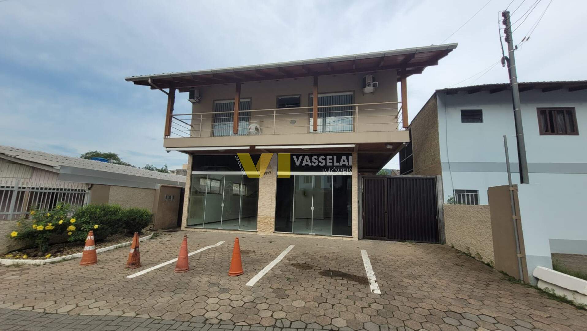 Sala para aluguel no Sumaré: 2.jpeg
