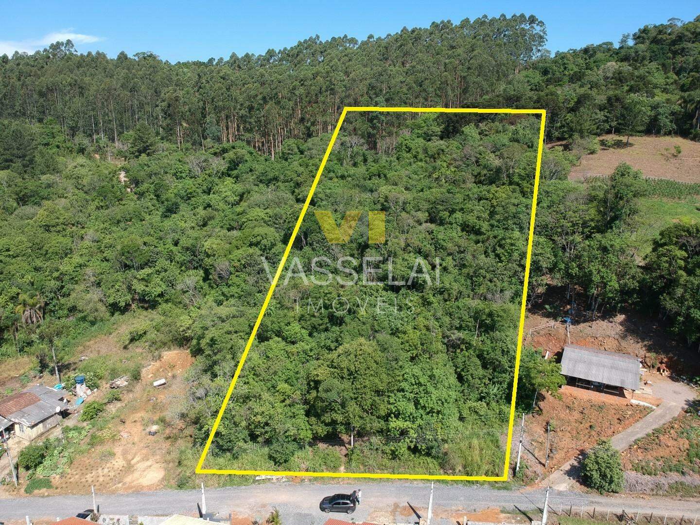 Terreno à venda no Budag: 1.jpg