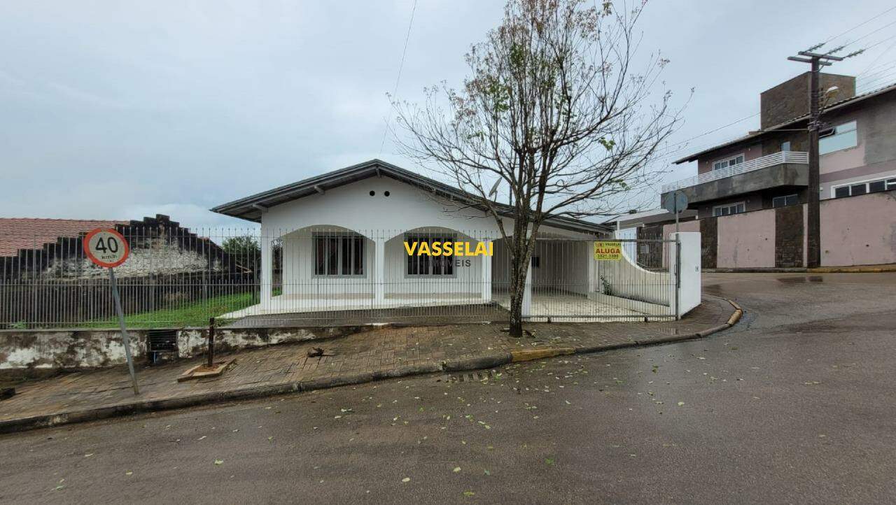Casa para aluguel no Bremer: 