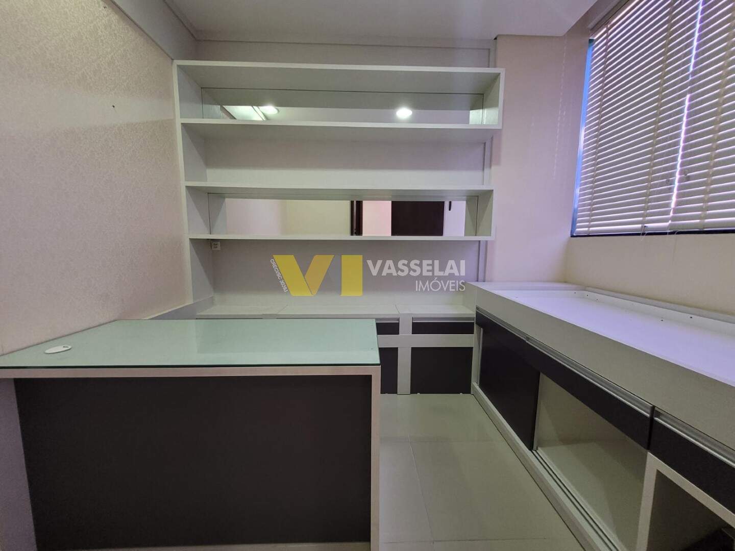 Sala para aluguel no Eugênio Schneider: 18.jpeg
