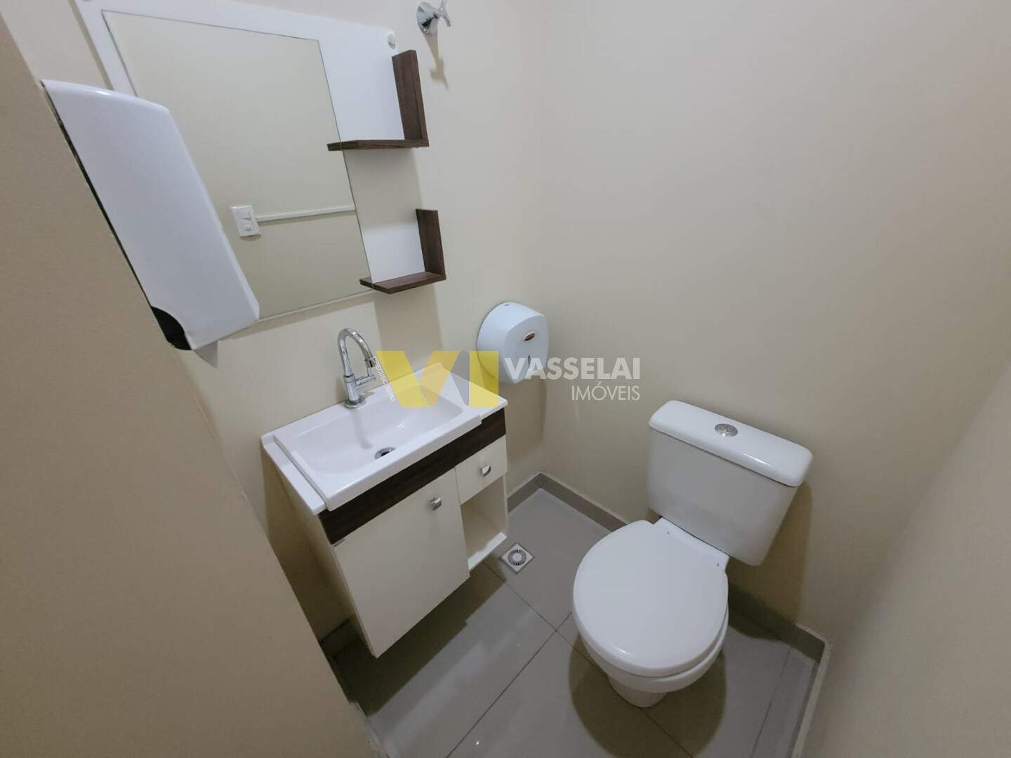 Sala para aluguel no Eugênio Schneider: 21.jpeg