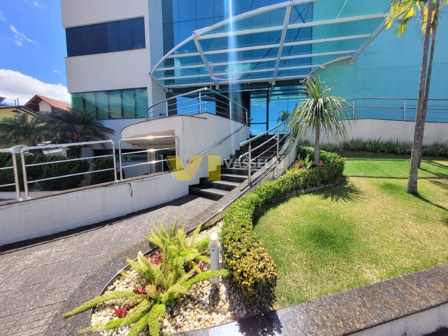 Sala para aluguel no Eugênio Schneider: 10.1.jpeg