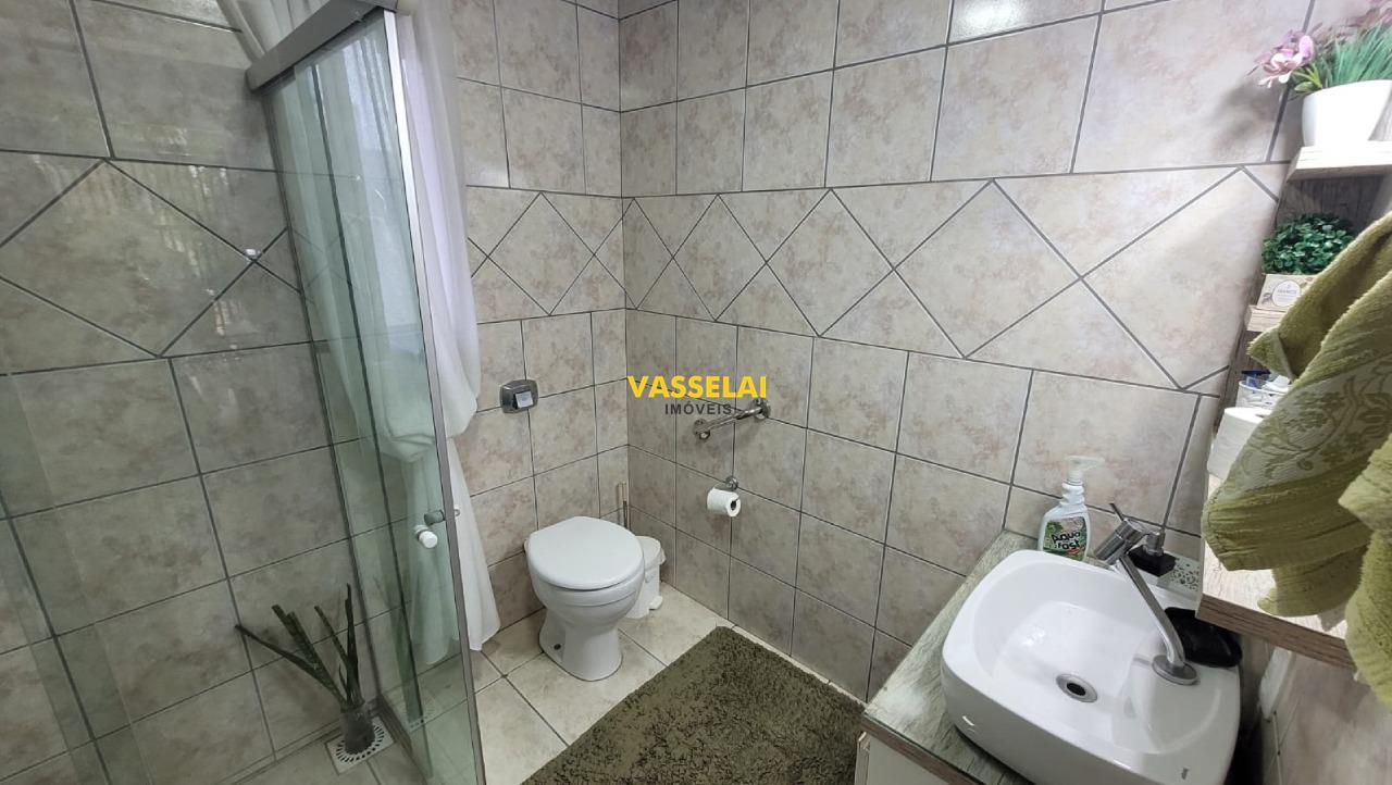 Casa à venda no Eugênio Schneider: 