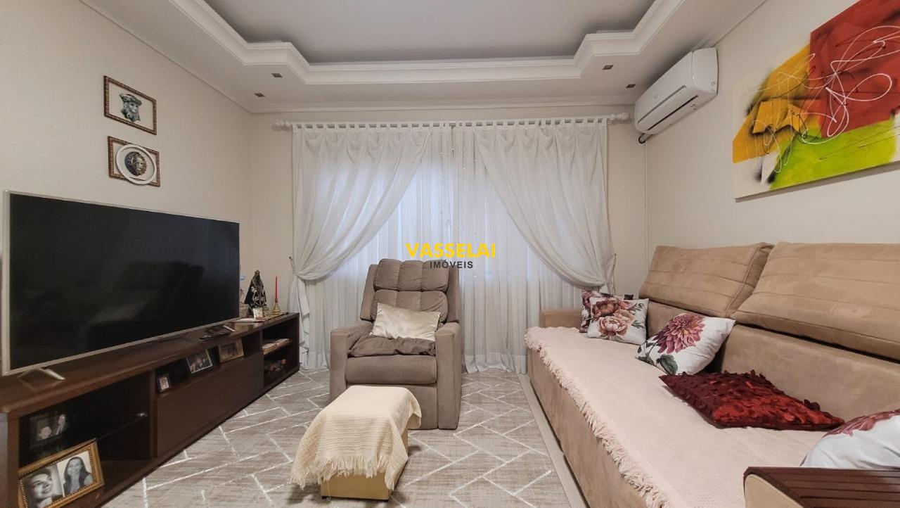 Casa à venda no Eugênio Schneider: 