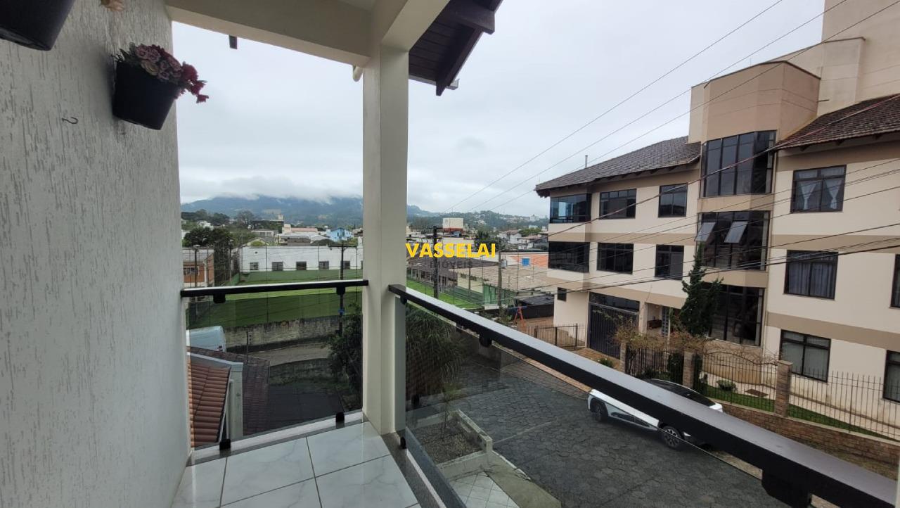 Casa à venda no Eugênio Schneider: 