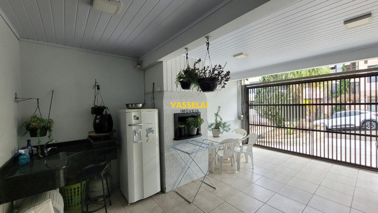 Casa à venda no Eugênio Schneider: 