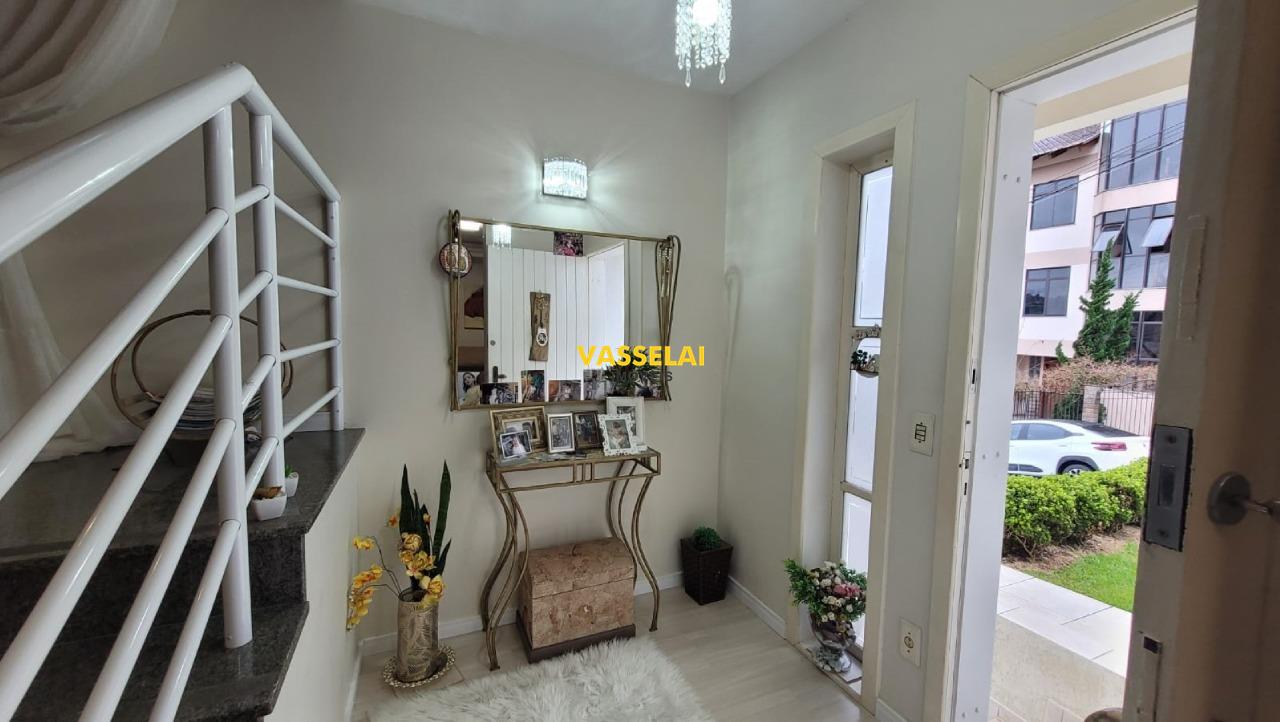 Casa à venda no Eugênio Schneider: 