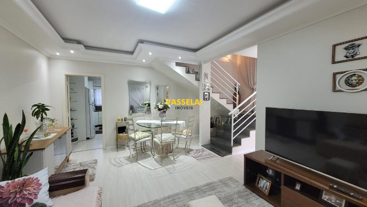 Casa à venda no Eugênio Schneider: 