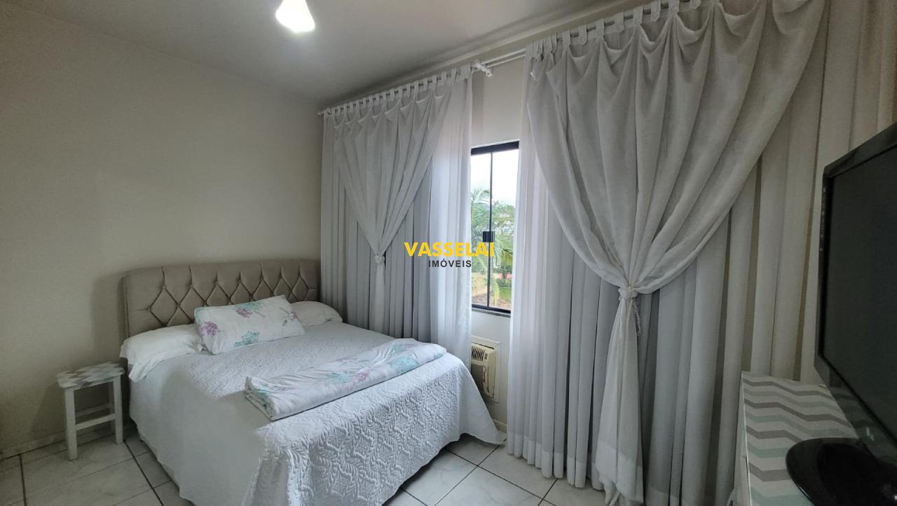 Casa à venda no Eugênio Schneider: 