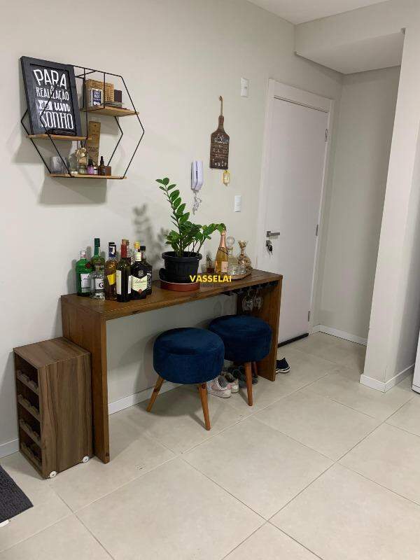 Apartamento à venda no Fundo Canoas: 