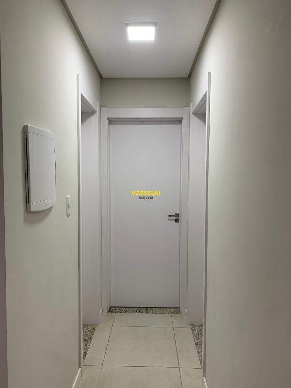 Apartamento à venda no Fundo Canoas: 