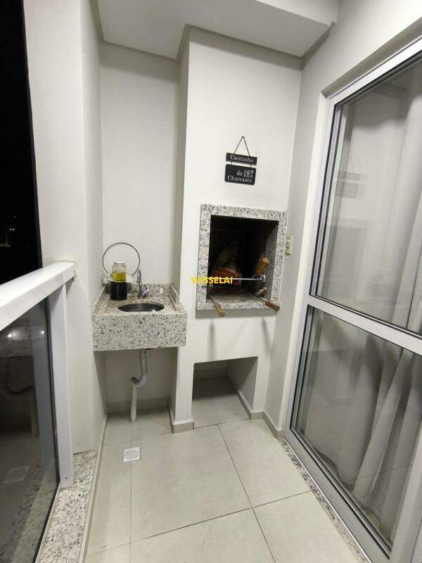 Apartamento à venda no Fundo Canoas: 