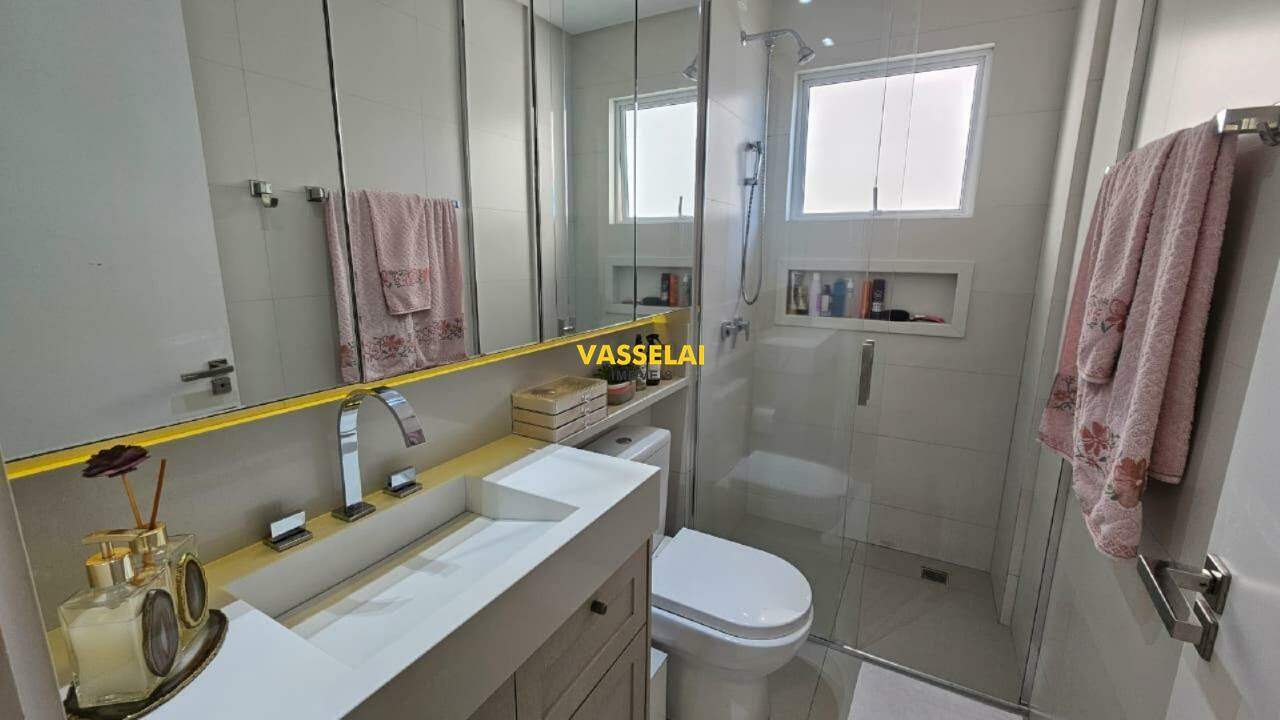 Apartamento à venda no Jardim América: 