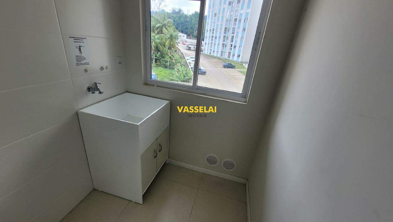 Apartamento para aluguel no Fundo Canoas: 
