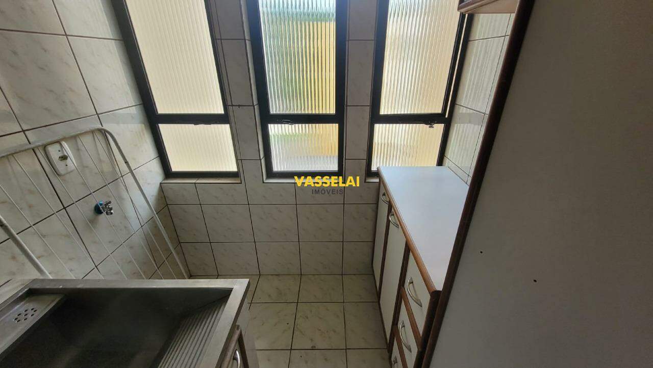 Apartamento para aluguel no Centro: 