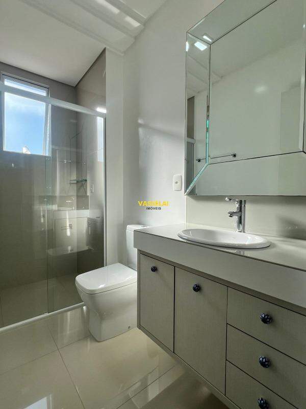 Apartamento à venda no Jardim América: