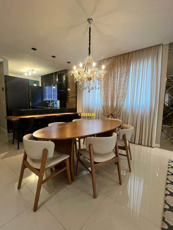 Apartamento à venda no Jardim América: