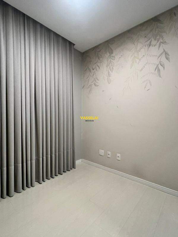 Apartamento à venda no Jardim América: