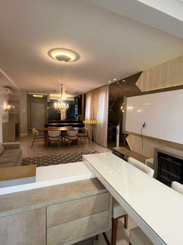 Apartamento à venda no Jardim América: