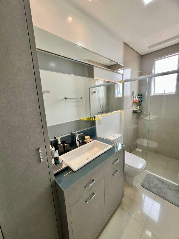 Apartamento à venda no Jardim América: