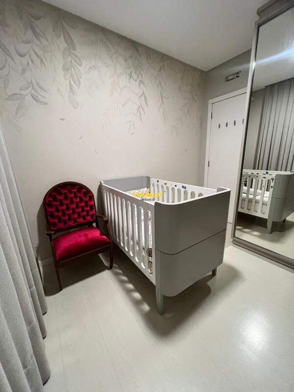 Apartamento à venda no Jardim América: