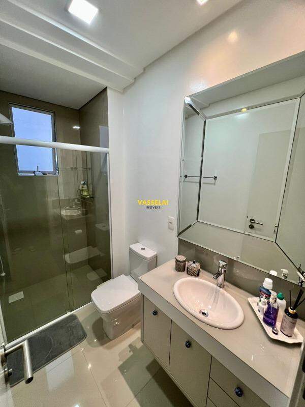 Apartamento à venda no Jardim América: