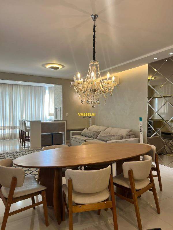 Apartamento à venda no Jardim América: