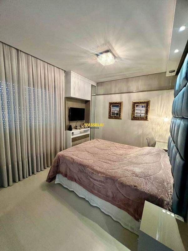 Apartamento à venda no Jardim América: