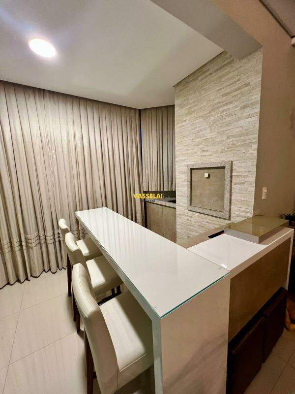 Apartamento à venda no Jardim América: