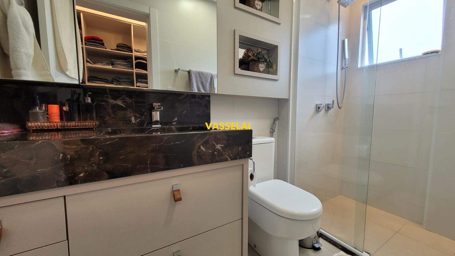 Apartamento à venda no Jardim América:
