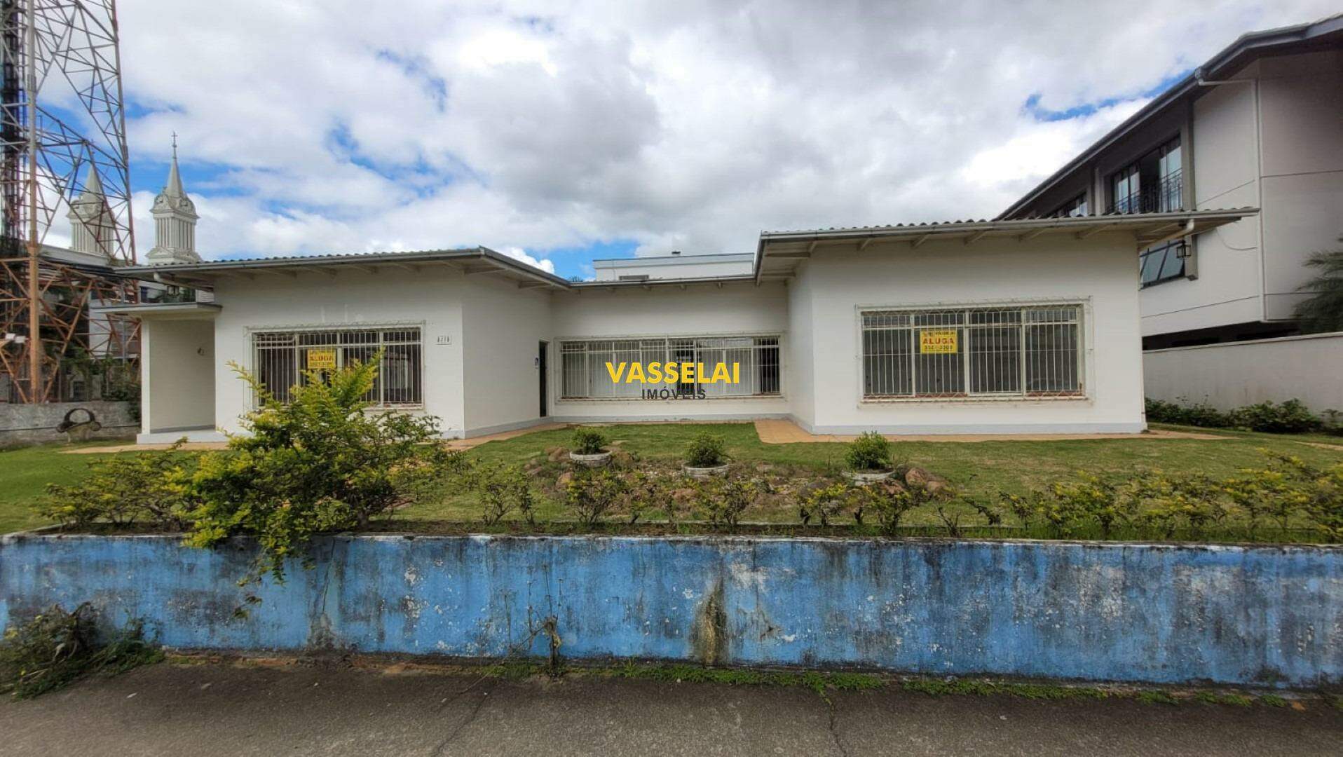Casa para aluguel no Jardim América: 