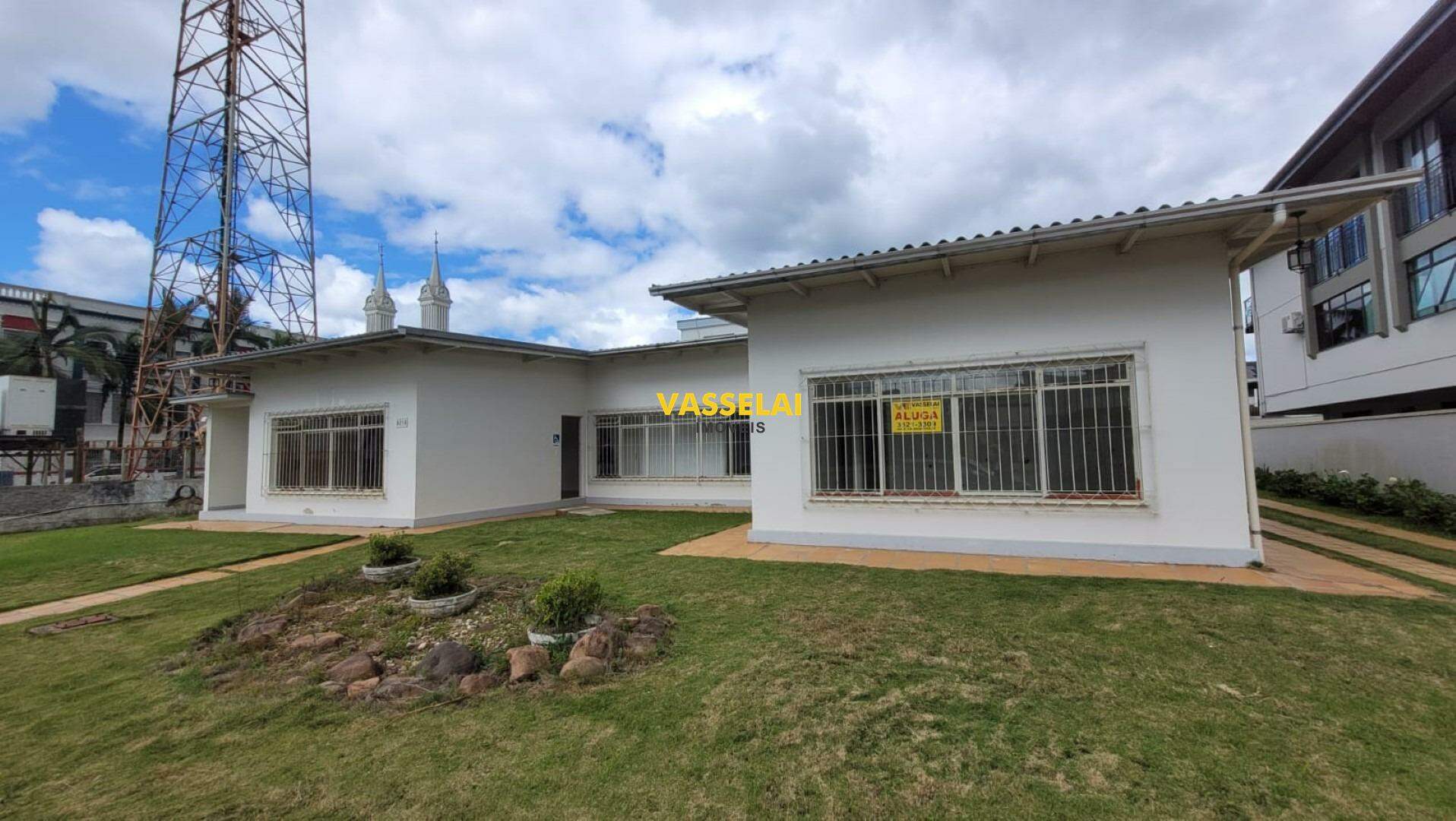 Casa para aluguel no Jardim América: 
