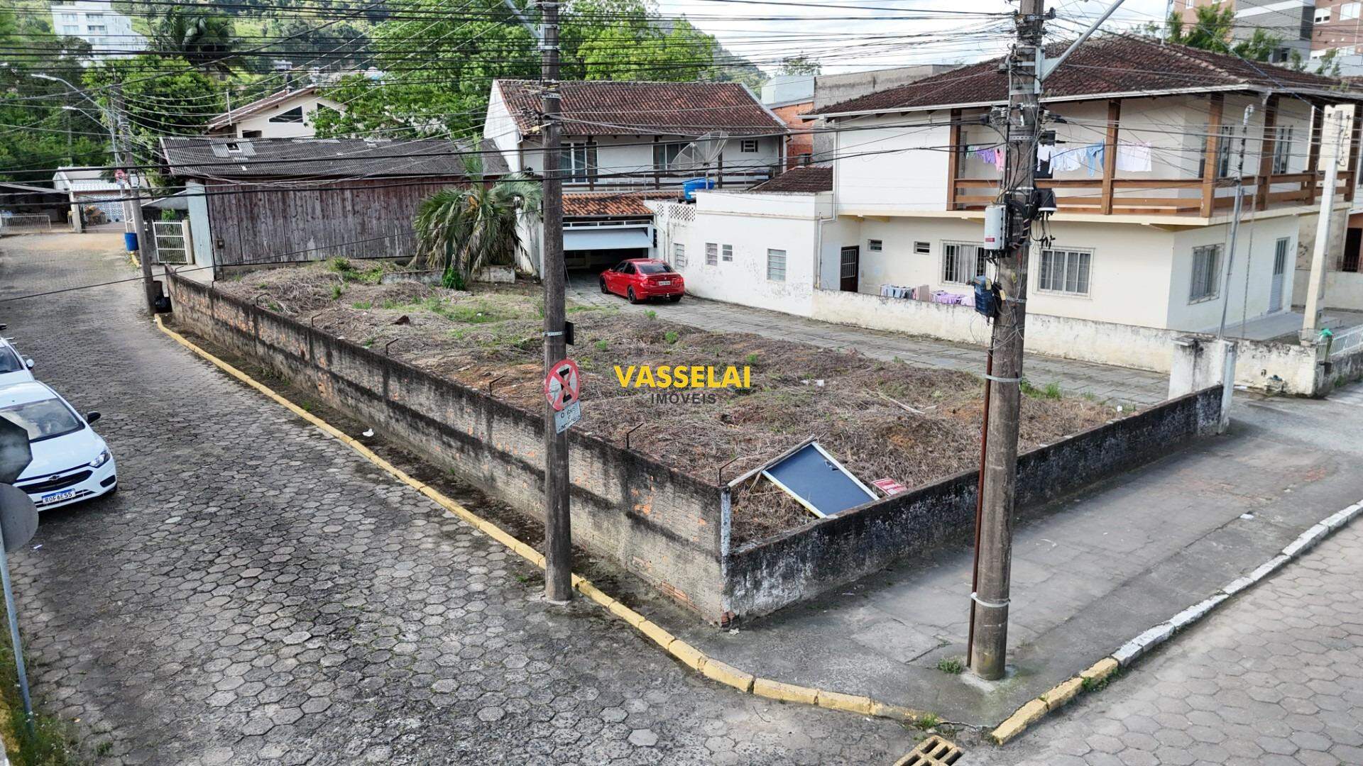 Terreno à venda no Jardim América: 