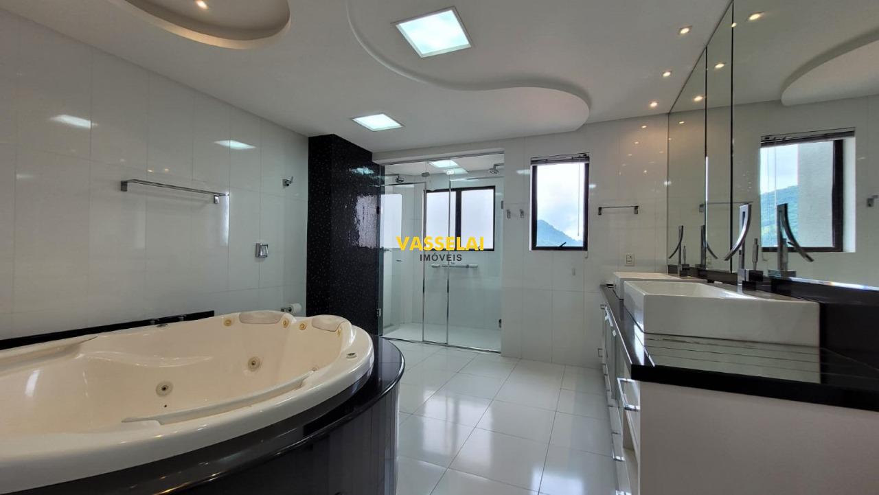 Apartamento à venda no Jardim América: 